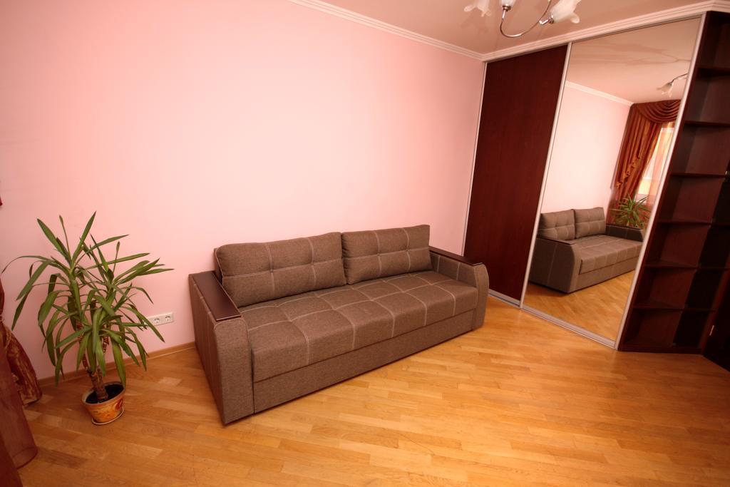 Inn Home Apartments - Livoberezhna Kiew Exterior foto