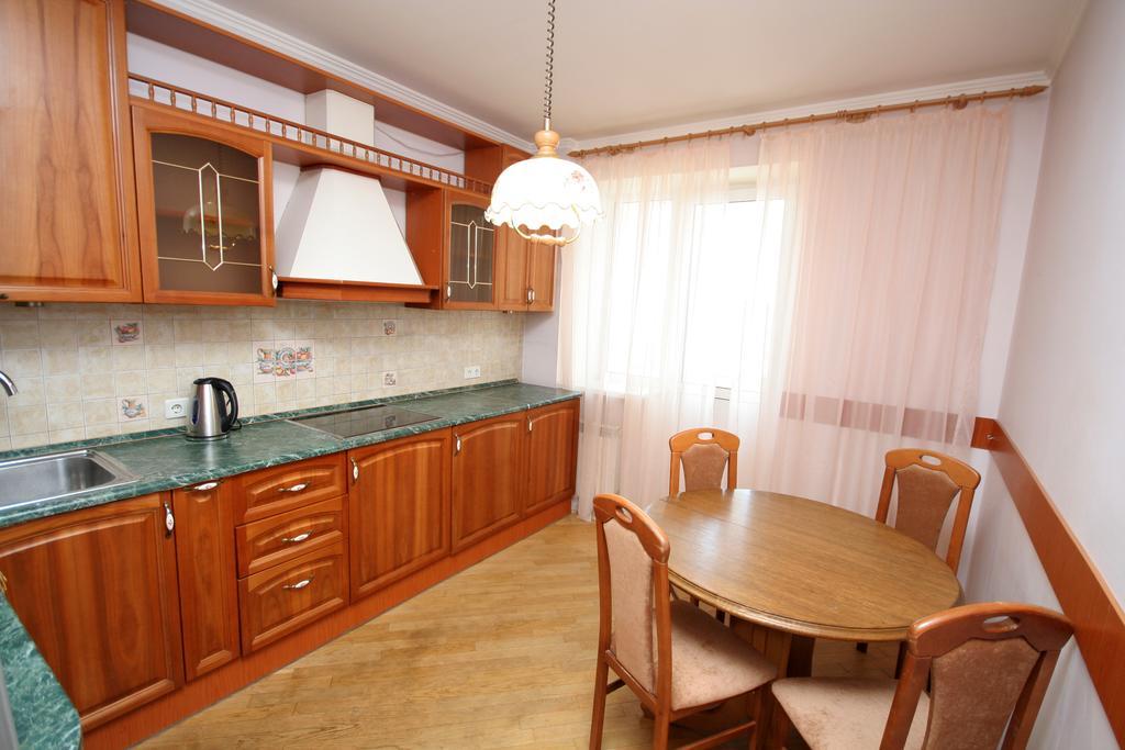 Inn Home Apartments - Livoberezhna Kiew Exterior foto