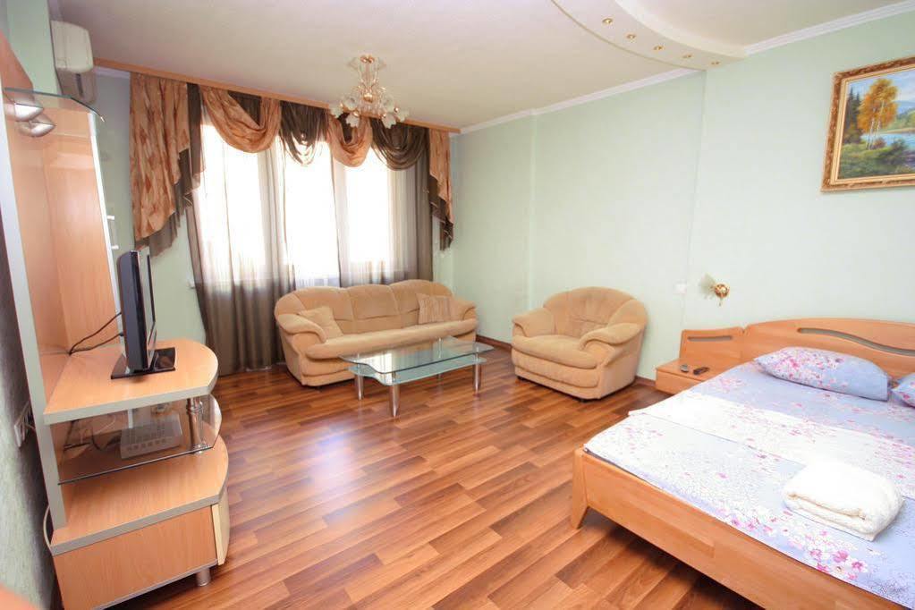Inn Home Apartments - Livoberezhna Kiew Exterior foto