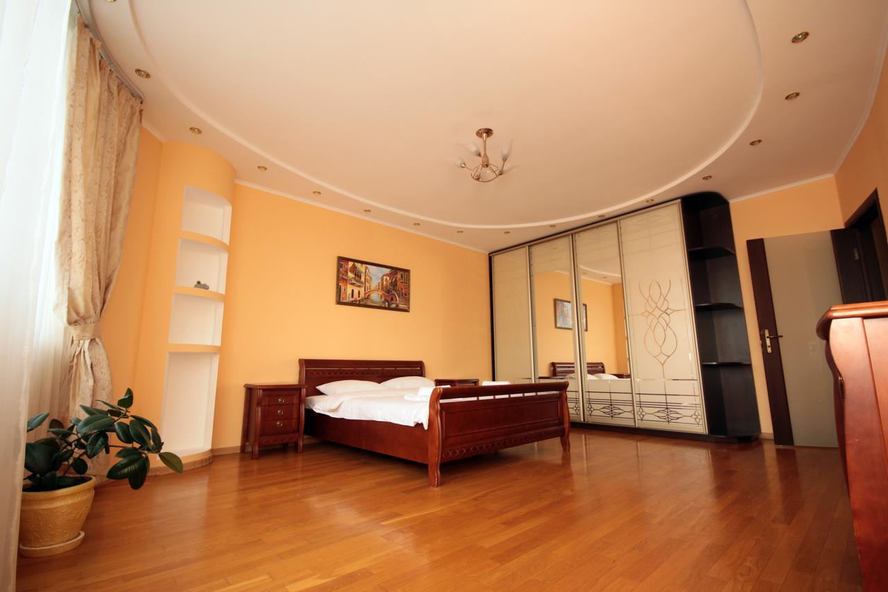 Inn Home Apartments - Livoberezhna Kiew Exterior foto