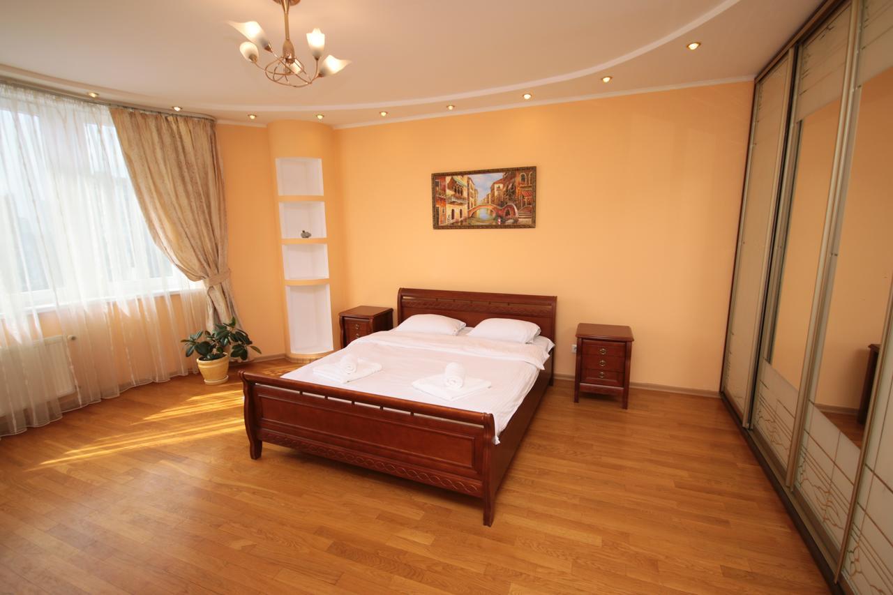 Inn Home Apartments - Livoberezhna Kiew Exterior foto
